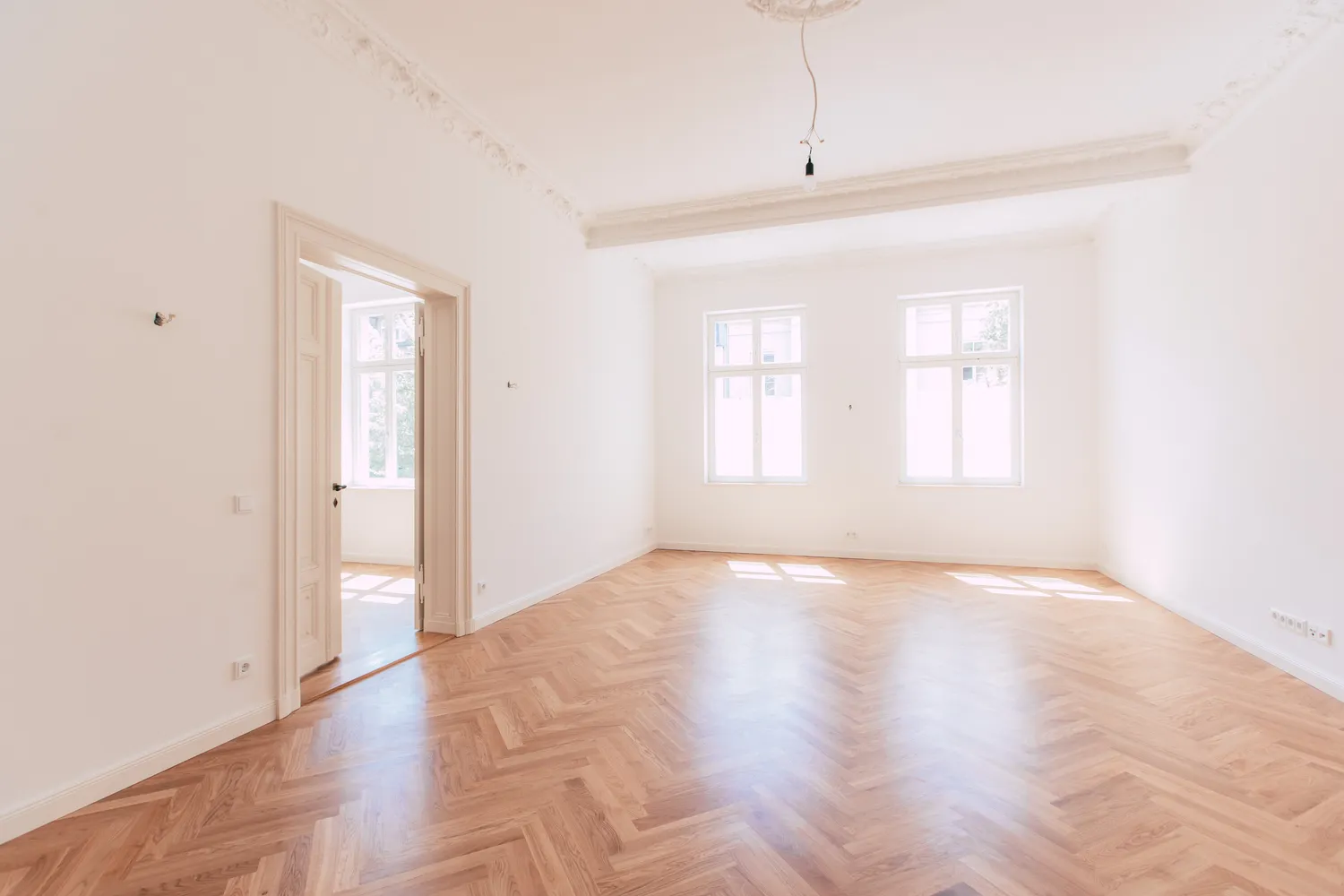 5 Zimmer Wohnung mit 190 m² in Halle (Saale) – Bild 2