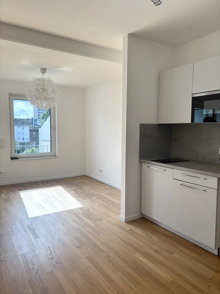 1 Zimmer Wohnung mit 33 m² in Köln – Bild 6