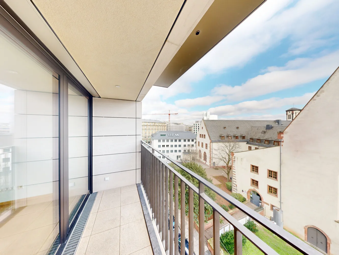 1 Zimmer Wohnung mit 26 m² in Frankfurt am Main – Bild 10
