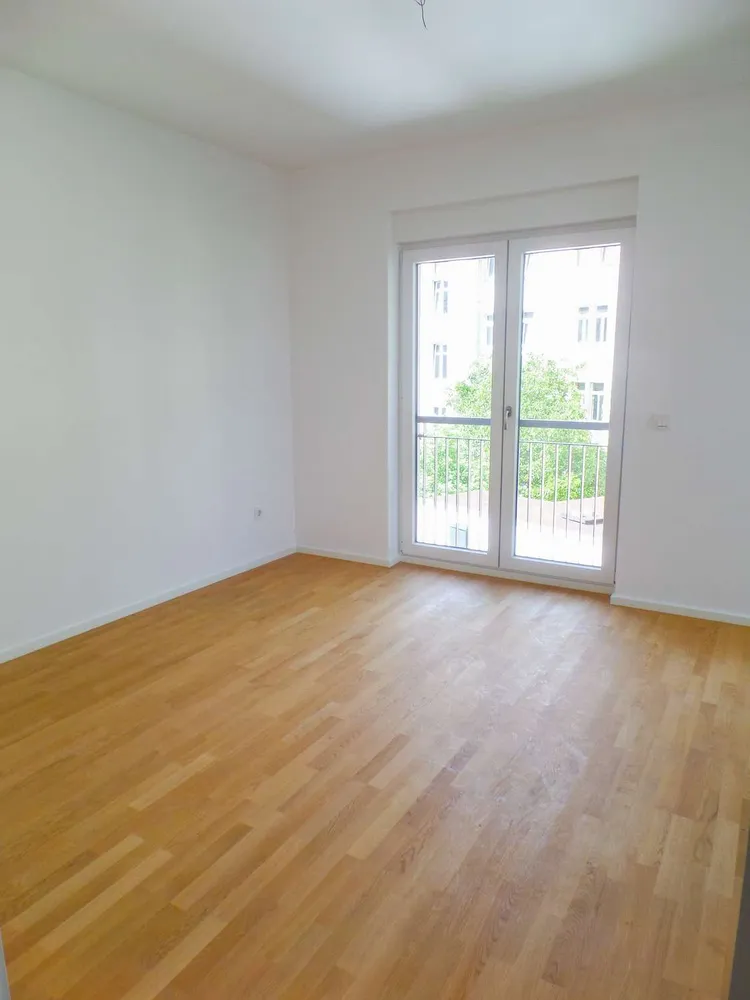 2 Zimmer Wohnung mit 86 m² in Dresden – Bild 11