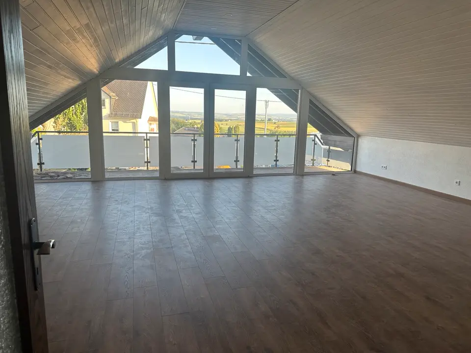 3 Zimmer Wohnung mit 110 m² in Limburg an der Lahn – Bild 2