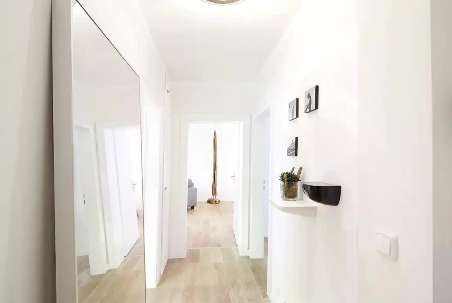 2 Zimmer Wohnung mit 57 m² in Frankfurt am Main – Bild 2