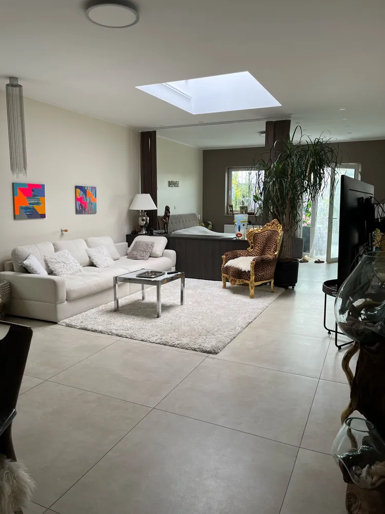 1 room apartment with 89 m² in Cologne – Photo 4