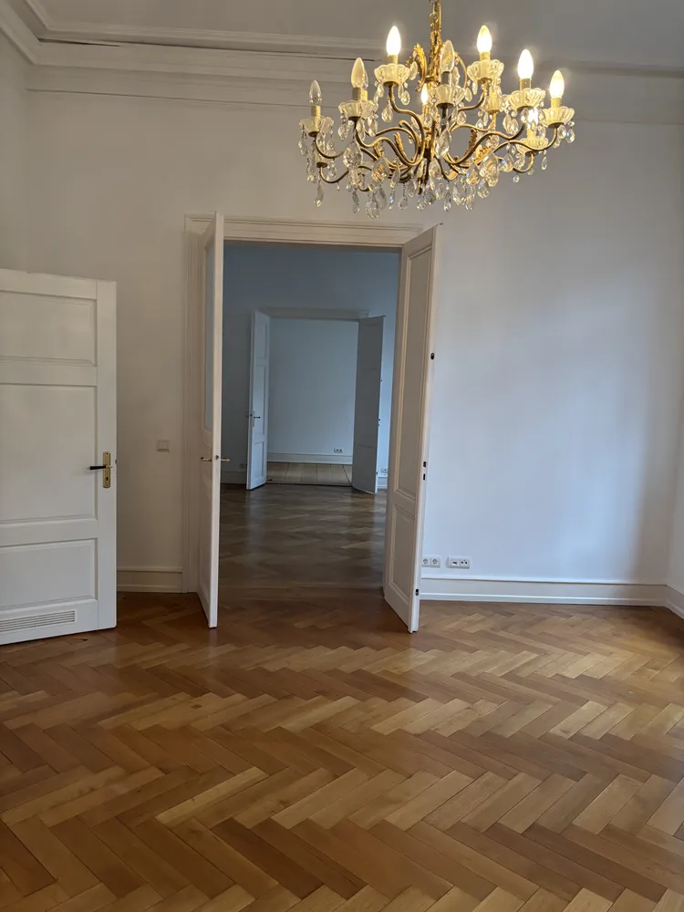 5 Zimmer Wohnung mit 120 m² in Wiesbaden – Bild 3