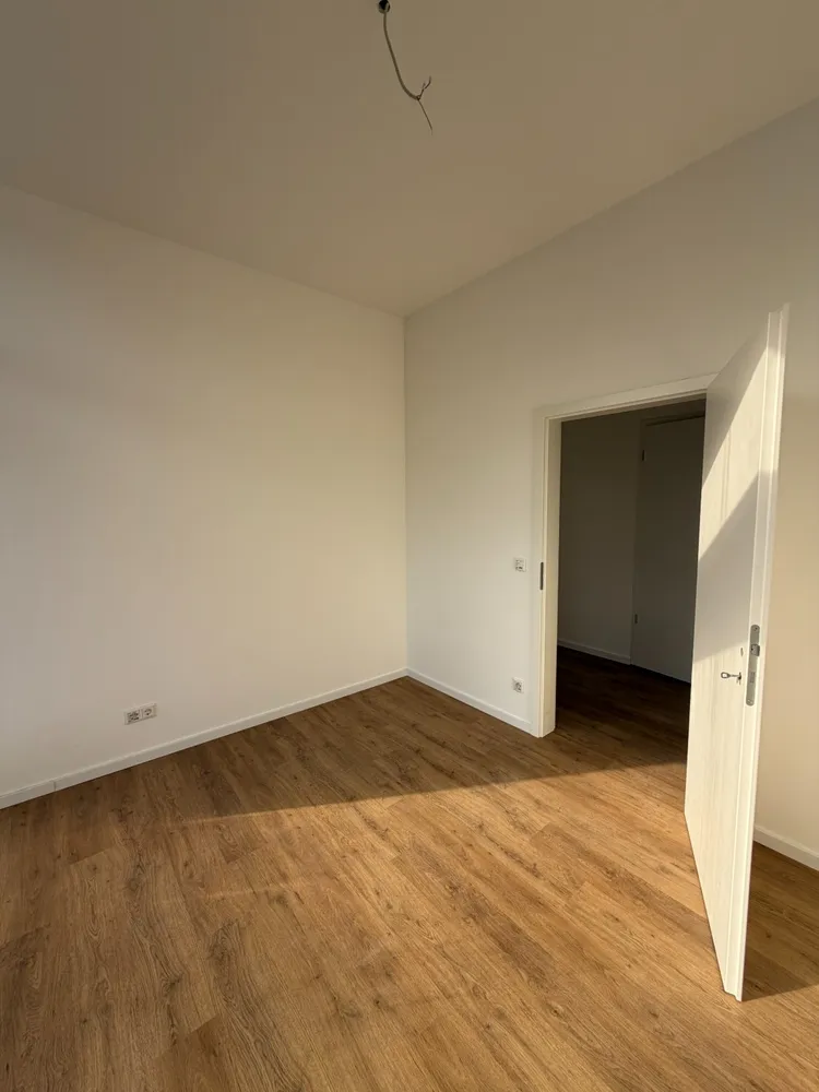 4 Zimmer Wohnung mit 139 m² in Köln – Bild 1