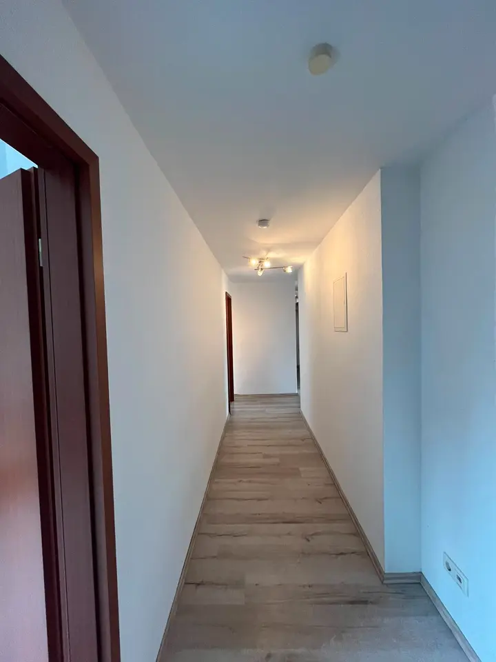 4 Zimmer Wohnung mit 97 m² in Wuppertal – Bild 2