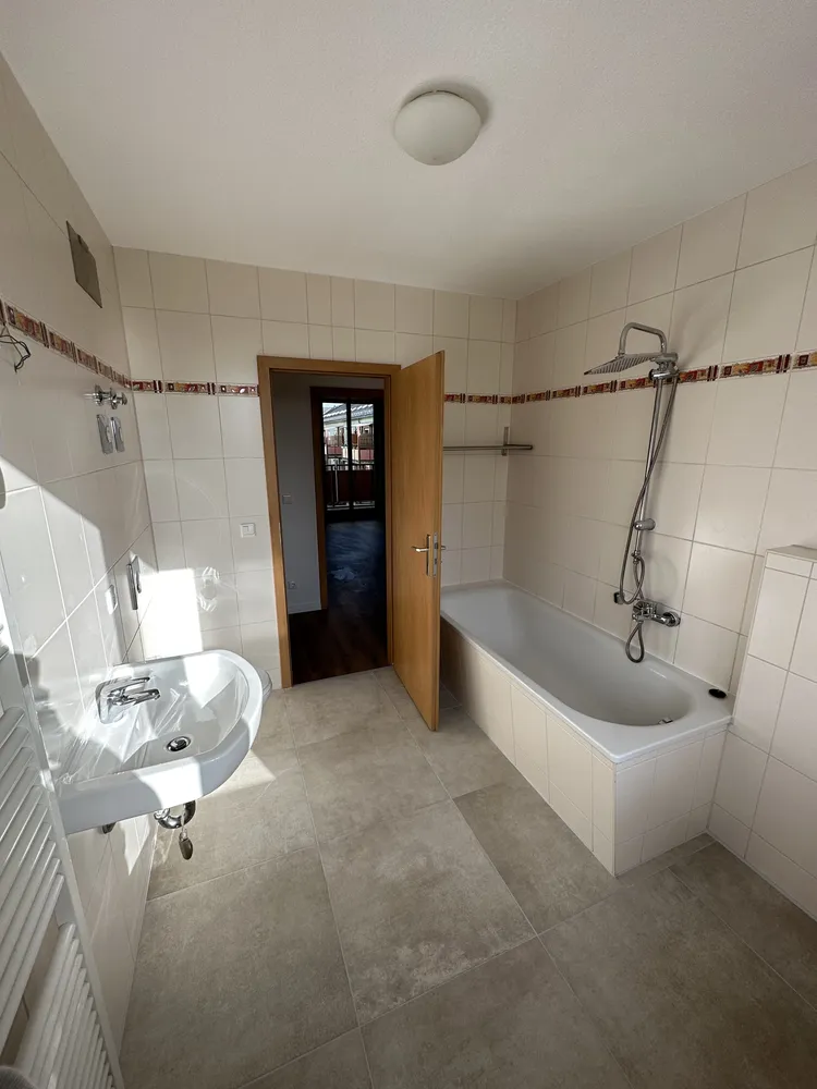 3 room apartment with 65 m² in Chemnitz – Photo 3