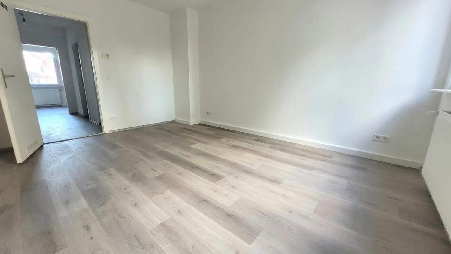 1 room apartment with 36 m² in Essen – Photo 2