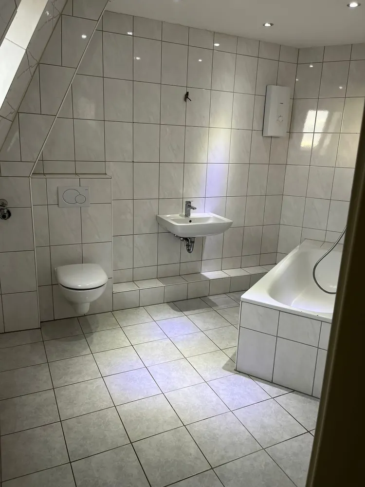 2 Zimmer Wohnung mit 86 m² in Solingen – Bild 6
