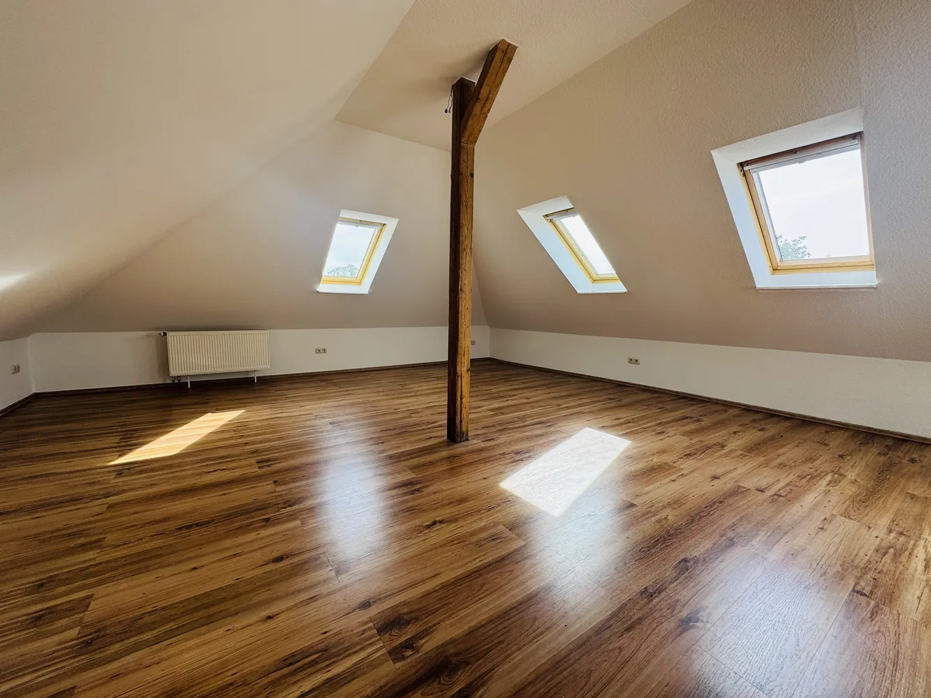 3 room apartment with 88 m² in Chemnitz – Photo 2