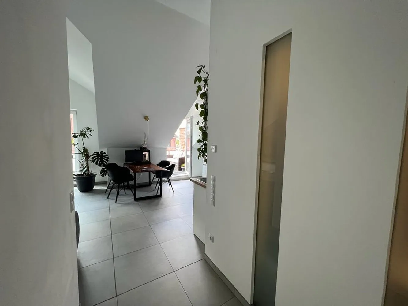 3 Zimmer Wohnung mit 93 m² in Hildesheim – Bild 2
