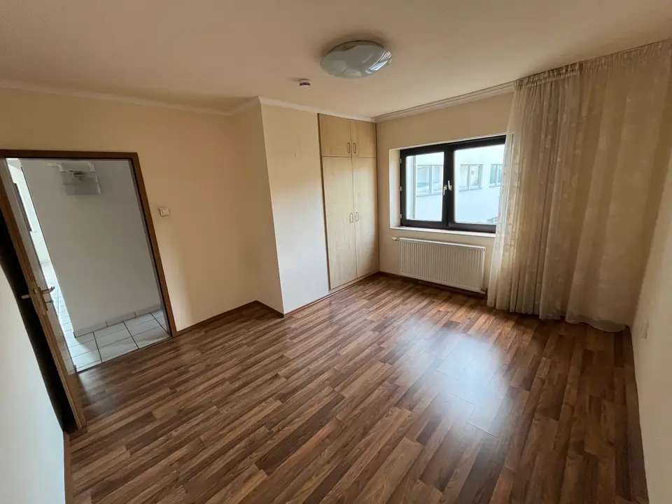 3 Zimmer Wohnung mit 101 m² in Nürnberg – Bild 3