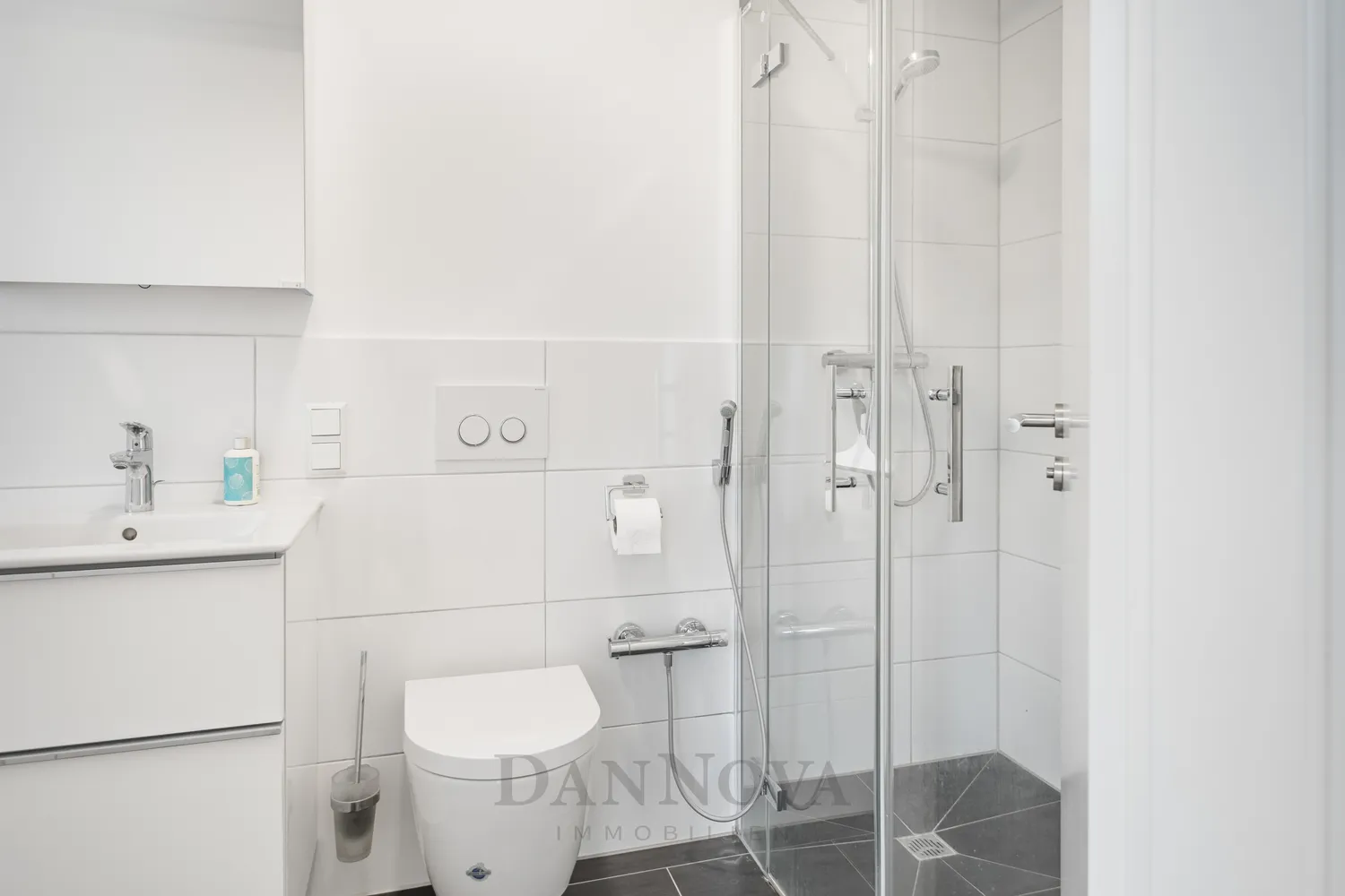 4 Zimmer Wohnung mit 106 m² in Frankfurt am Main – Bild 9