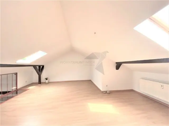 4 Zimmer Wohnung mit 98 m² in Zwickau – Bild 1
