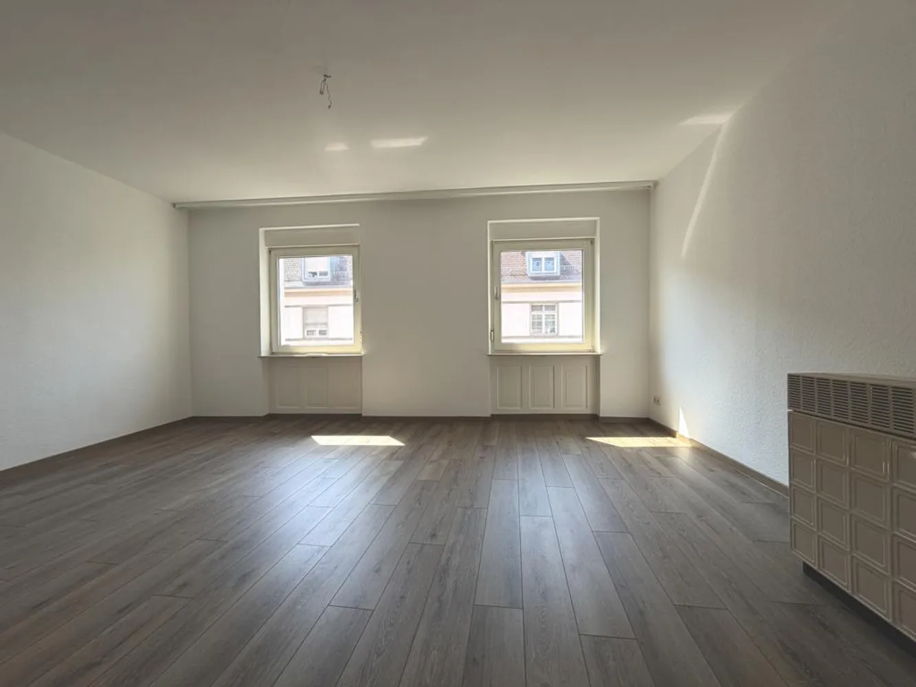 4 Zimmer Wohnung mit 120 m² in Karlsruhe – Bild 3
