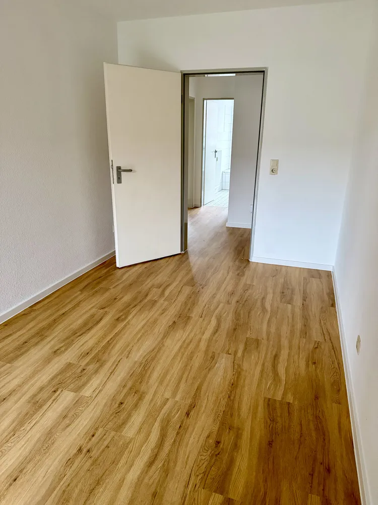 4 Zimmer Wohnung mit 94 m² in Hannover – Bild 6