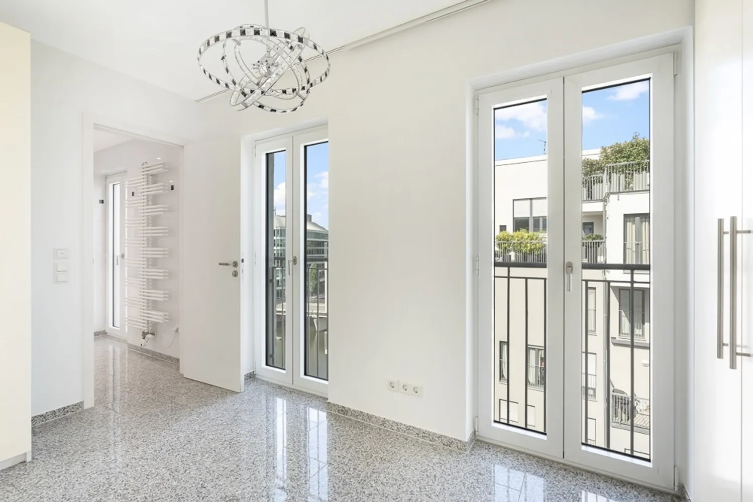 5 Zimmer Wohnung mit 237 m² in Frankfurt am Main – Bild 12