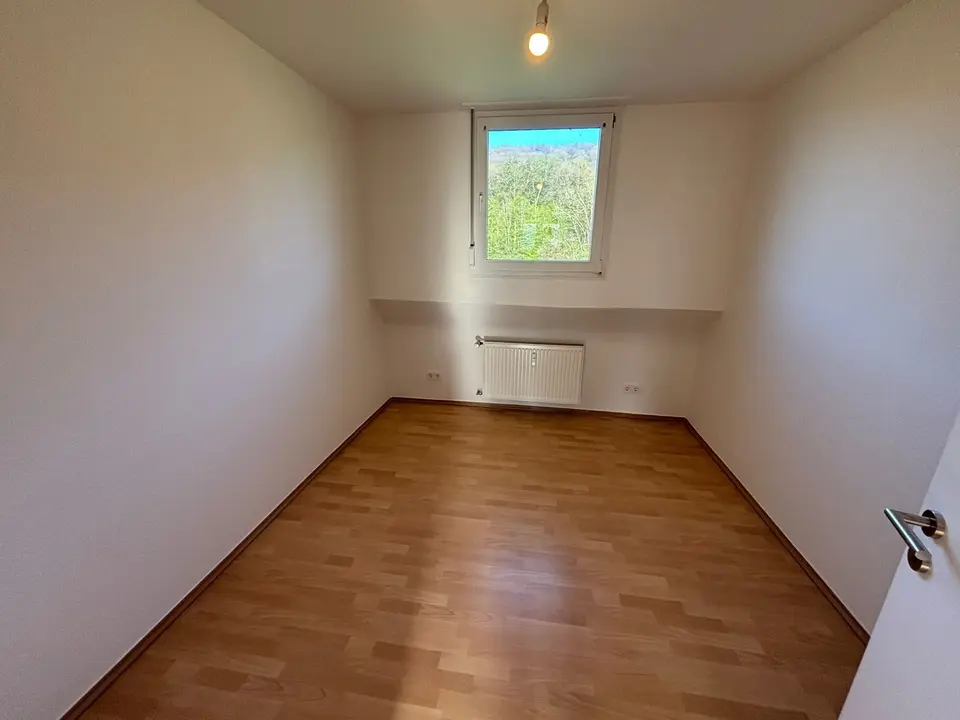 4 Zimmer Wohnung mit 98 m² in Trier – Bild 2