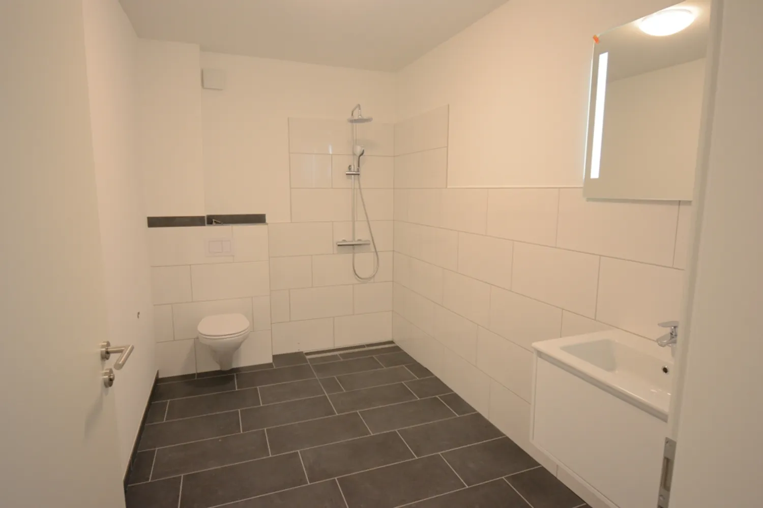 2 Zimmer Wohnung mit 90 m² in Heide – Bild 5