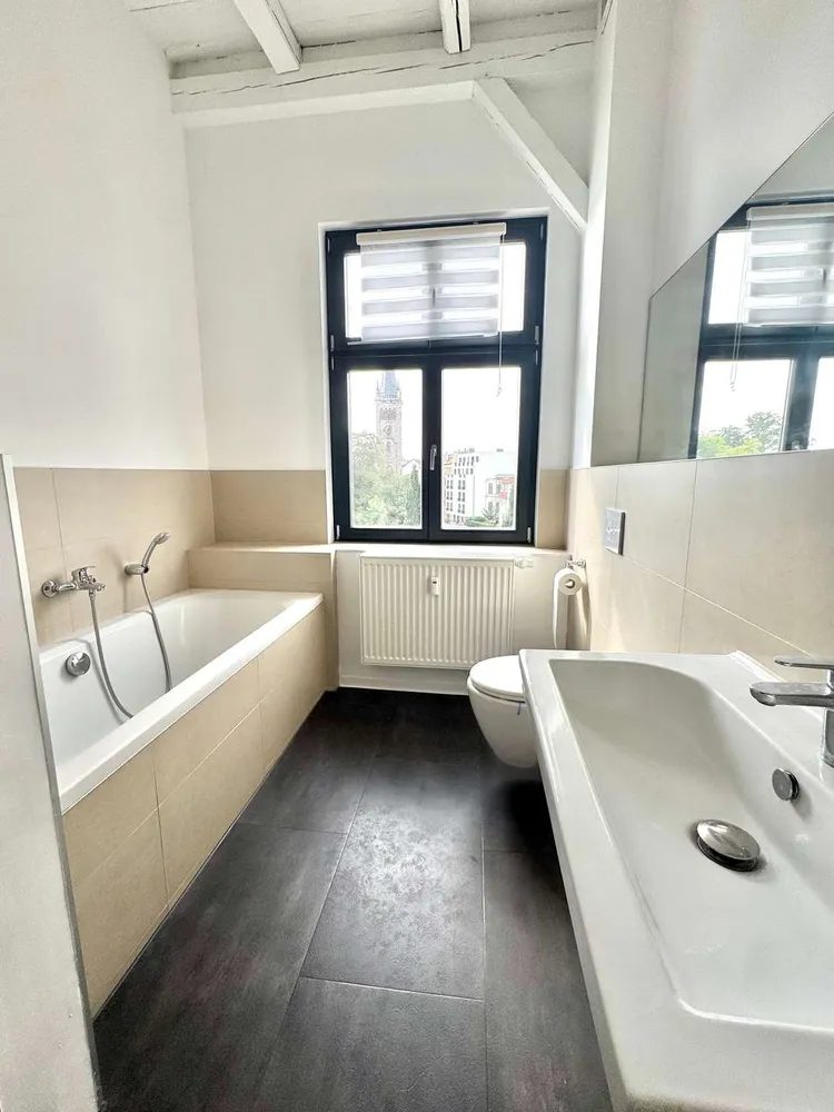 2 Zimmer Wohnung mit 85 m² in Magdeburg – Bild 4
