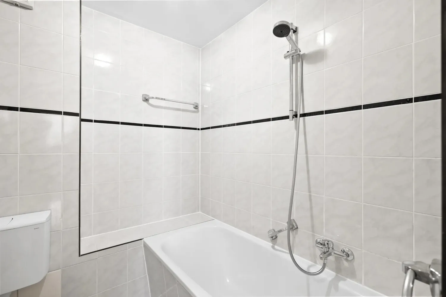 Shared room with 15 m² in Munich – Photo 6