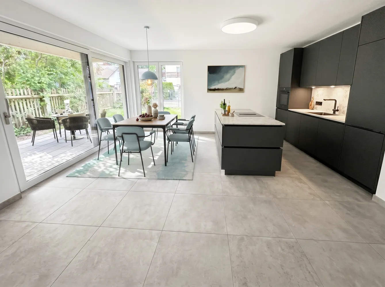 3 Zimmer Wohnung mit 102 m² in München – Bild 1