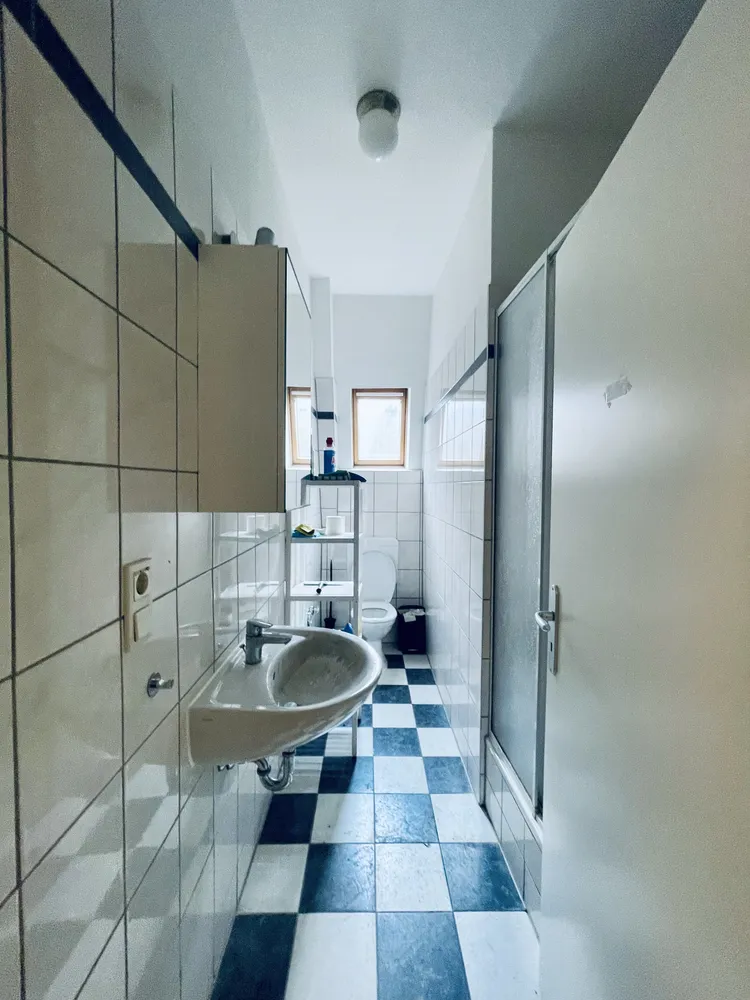 4 Zimmer Wohnung mit 100 m² in Frankfurt am Main – Bild 7