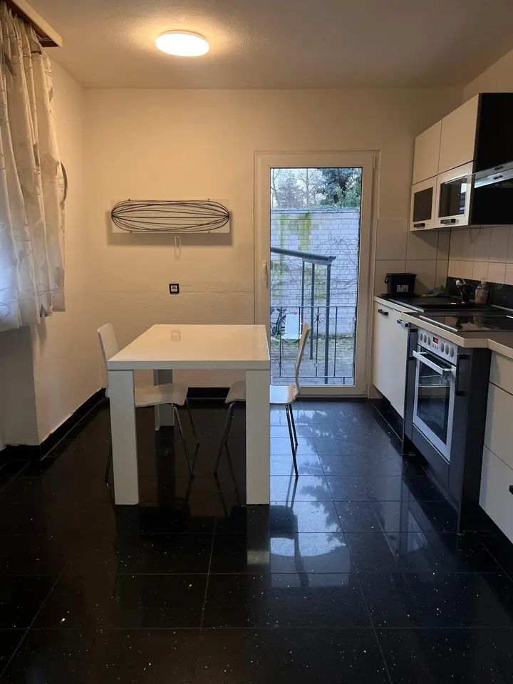 WG-Zimmer mit 33 m² in Bergheim – Bild 4