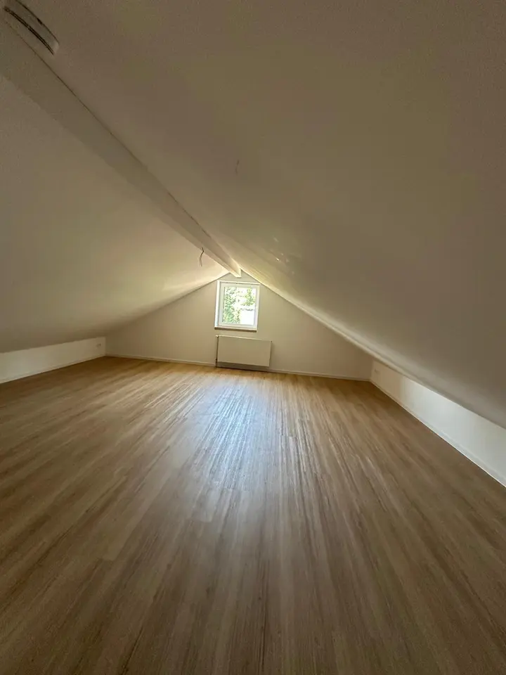 5 Zimmer Wohnung mit 107 m² in Stade – Bild 7