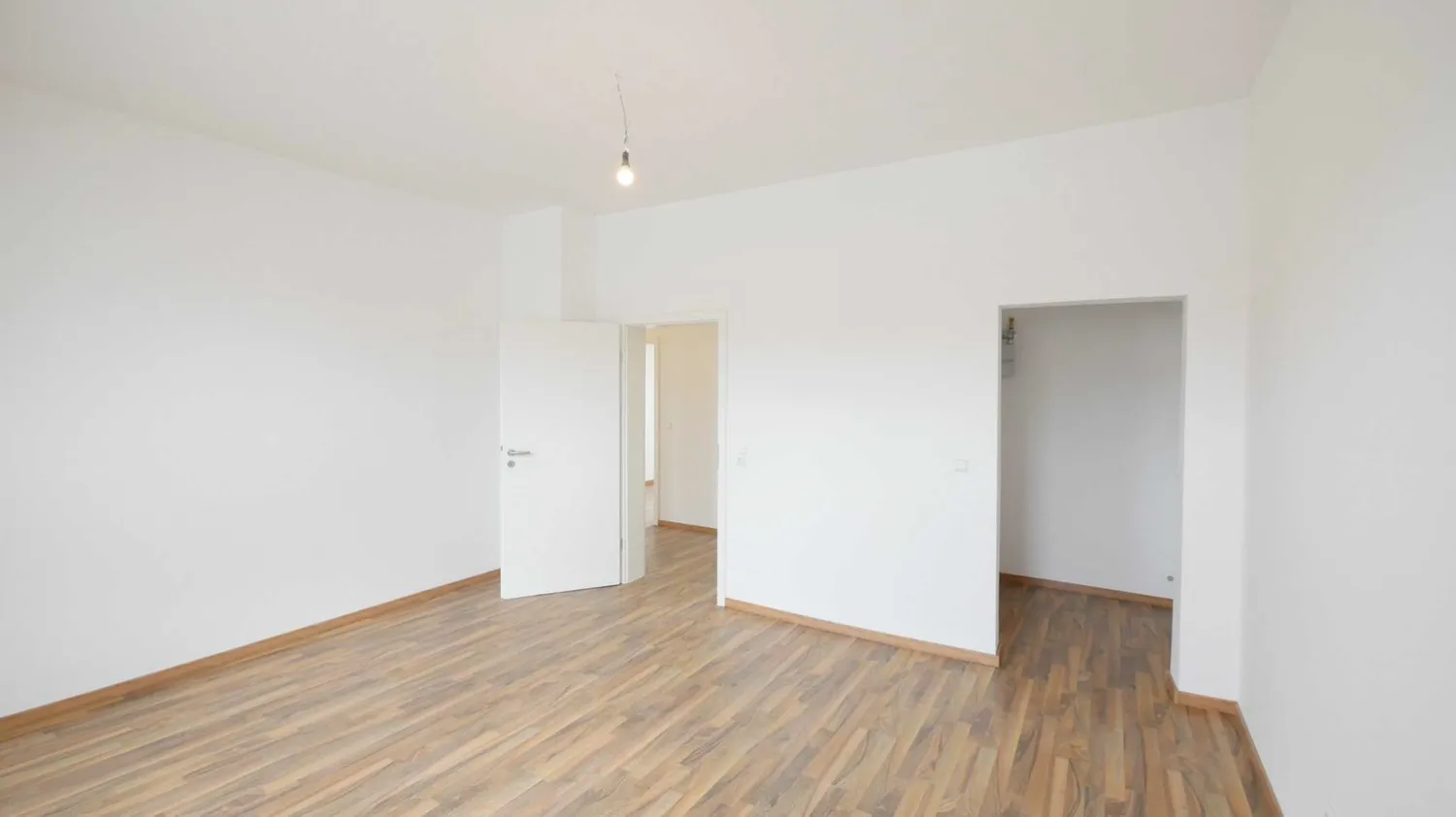 3 Zimmer Wohnung mit 109 m² in Hannover – Bild 3