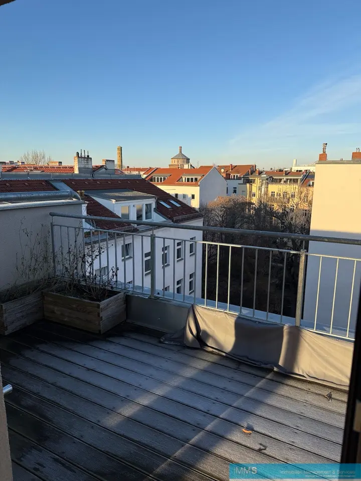 2 Zimmer Wohnung mit 102 m² in Berlin – Bild 6