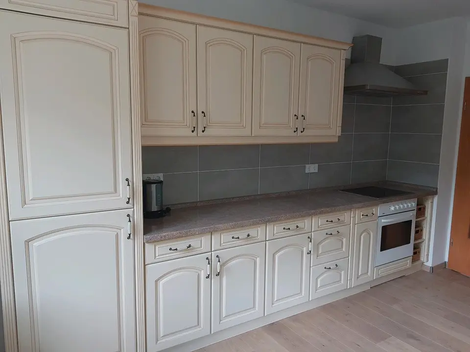 4 Zimmer Wohnung mit 100 m² in Wiesbaden – Bild 3