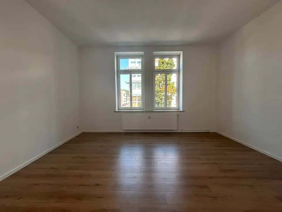 5 Zimmer Wohnung mit 106 m² in Magdeburg – Bild 2