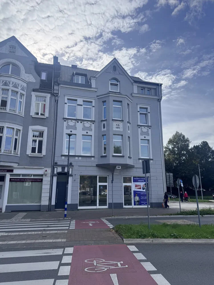 4 Zimmer Wohnung mit 97 m² in Leverkusen – Bild 2