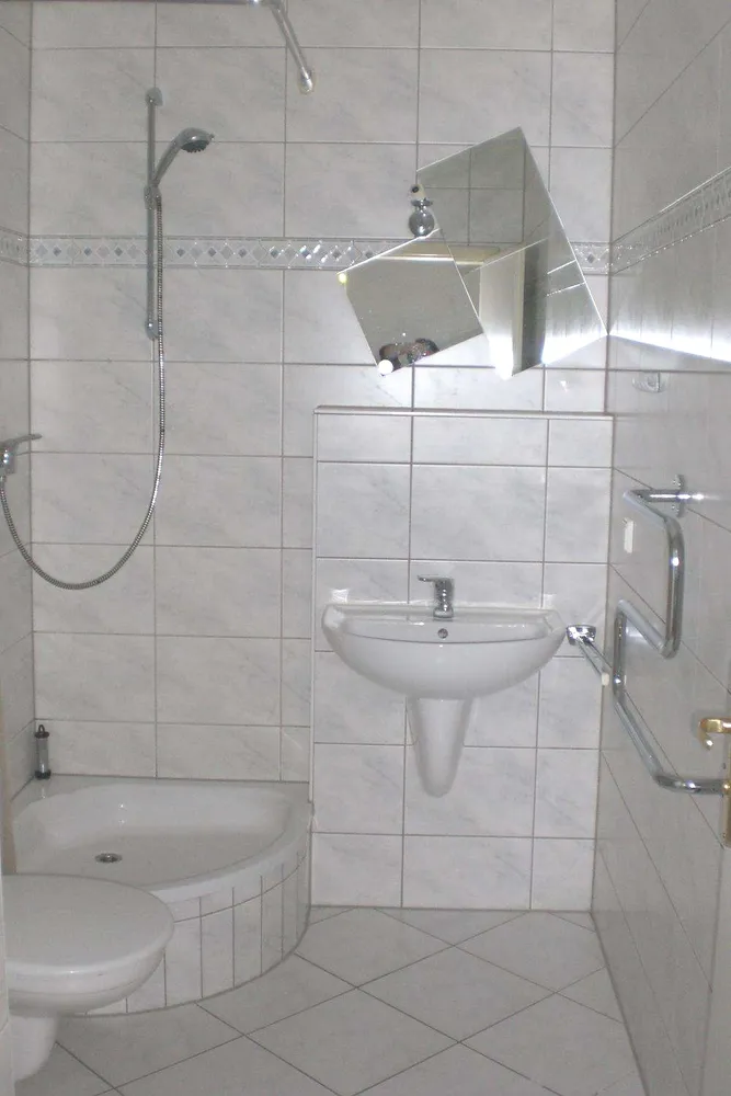 2 Zimmer Wohnung mit 37 m² in Plauen – Bild 4