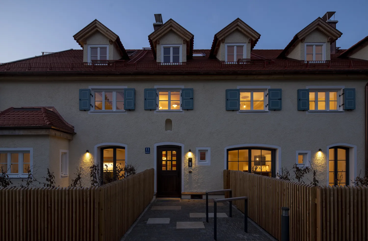 4 Zimmer Wohnung mit 125 m² in München – Bild 2