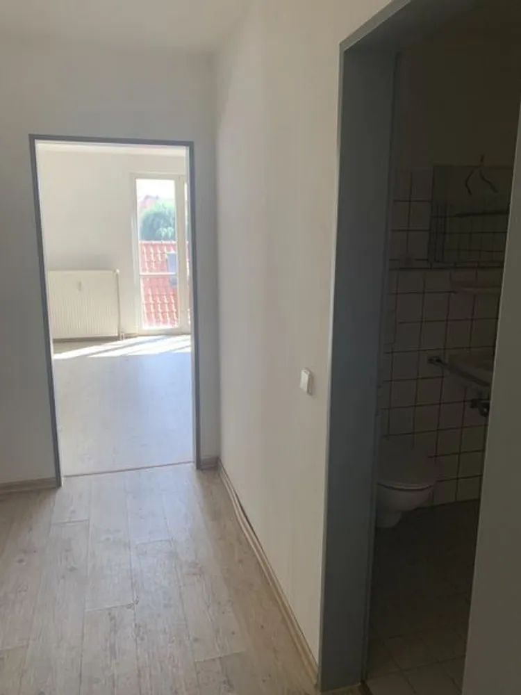 2 Zimmer Wohnung mit 61 m² in Altenburg – Bild 6