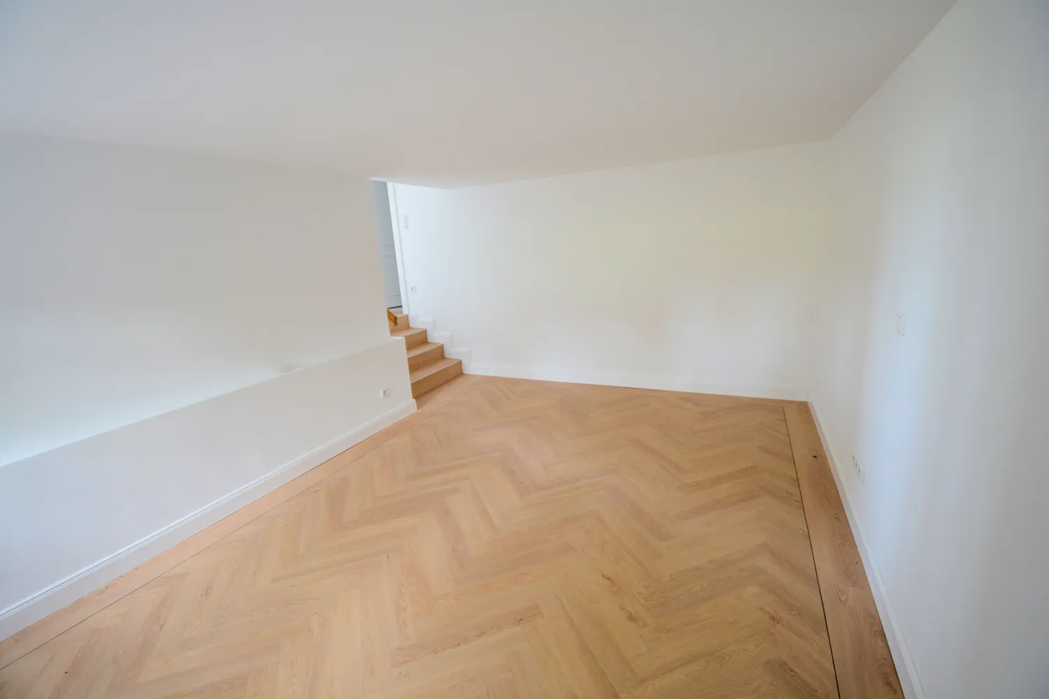 2 Zimmer Wohnung mit 103 m² in Lübeck – Bild 4