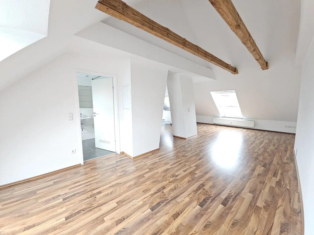 2 Zimmer Wohnung mit 54 m² in Hannover – Bild 1