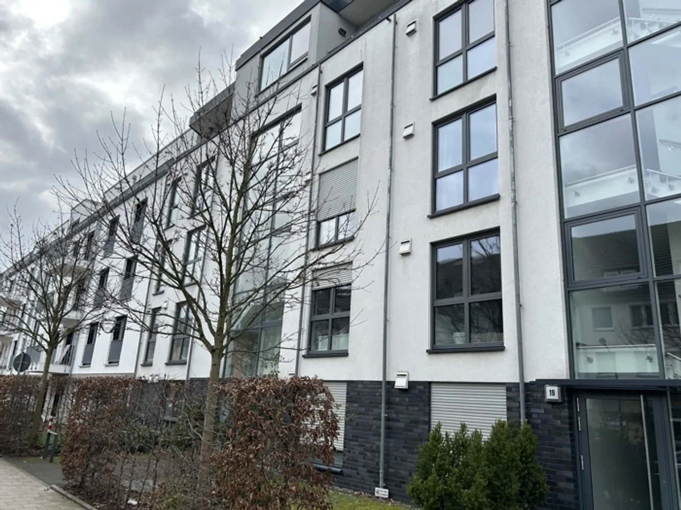 3 Zimmer Wohnung mit 83 m² in Düsseldorf – Bild 1