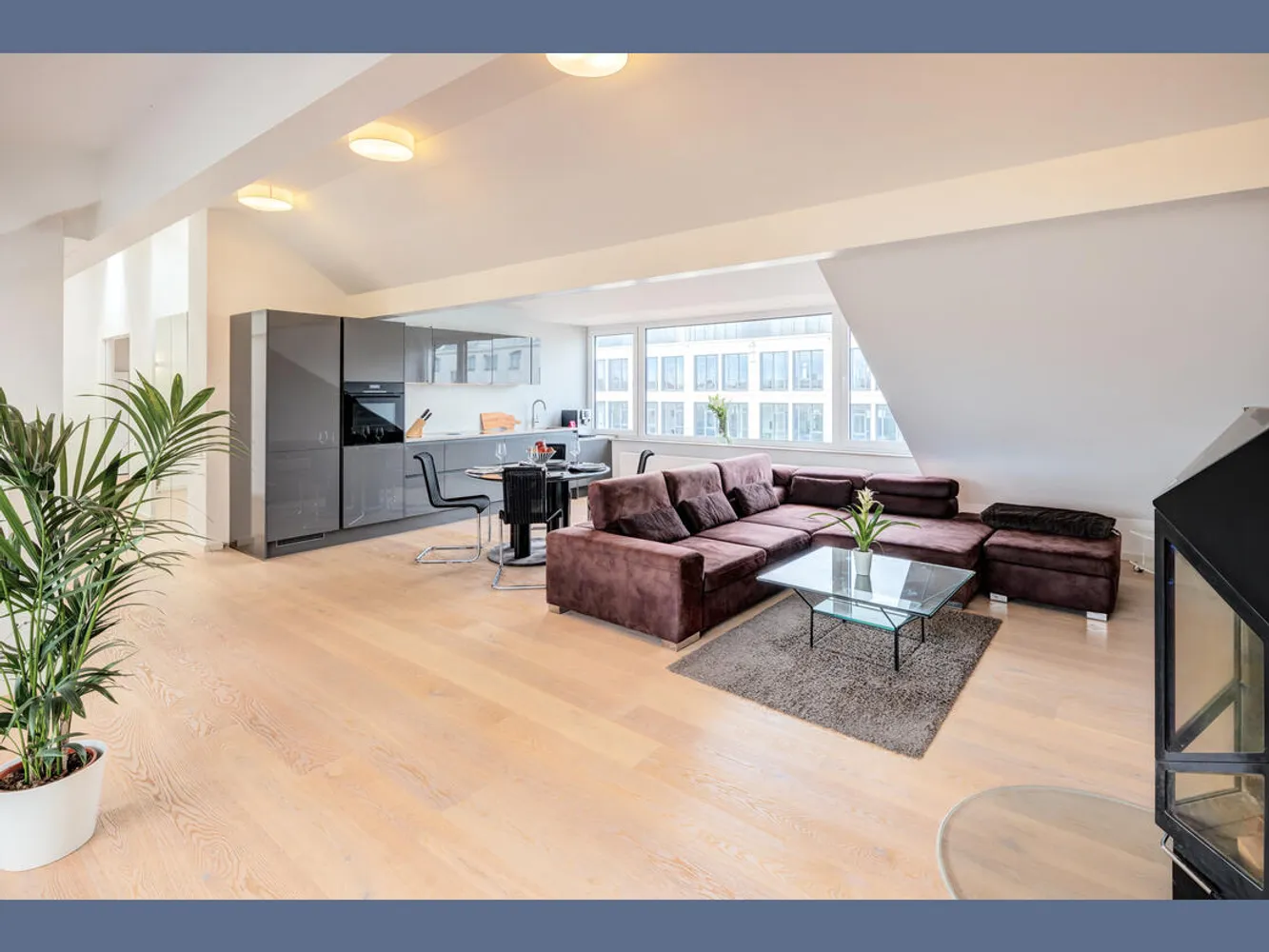 2 room apartment with 93 m² in Munich – Photo 1
