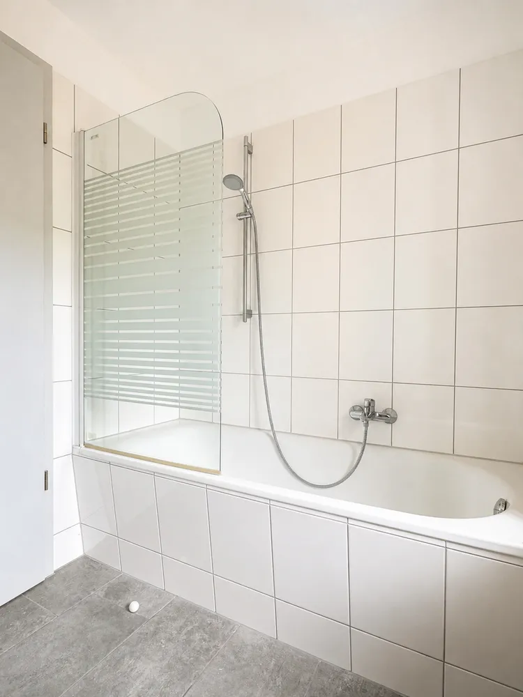2 Zimmer Wohnung mit 47 m² in Halle (Saale) – Bild 12