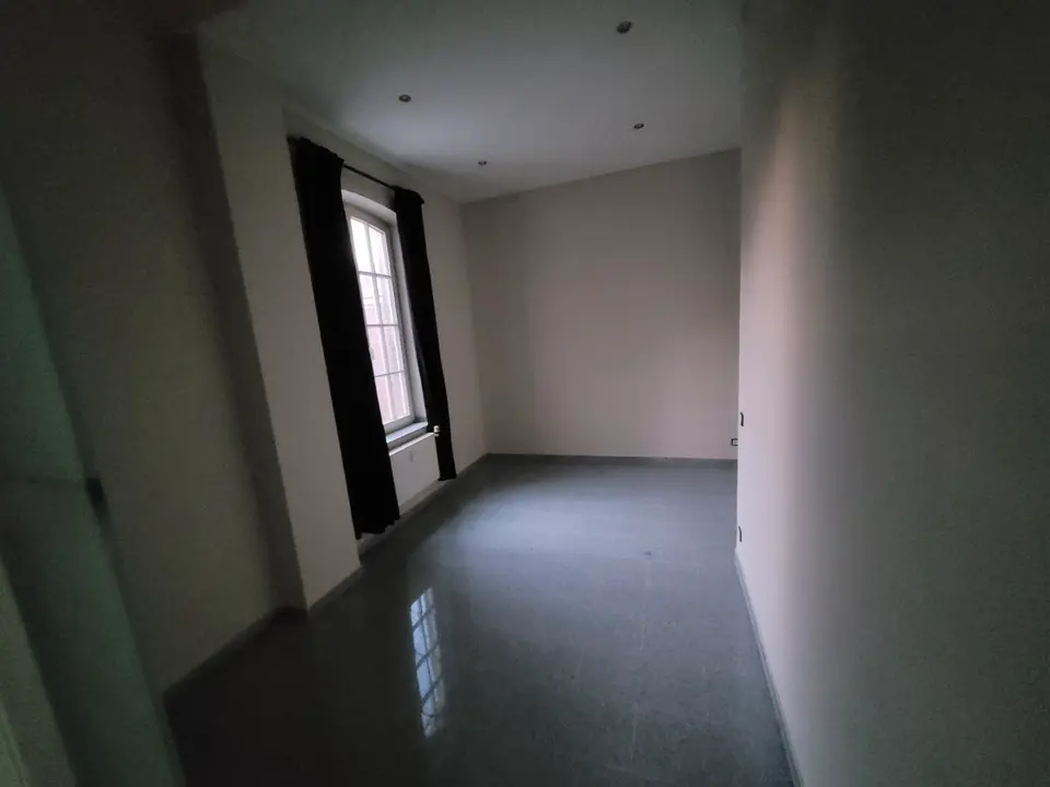 13 Zimmer Wohnung mit 103 m² in Rees – Bild 1