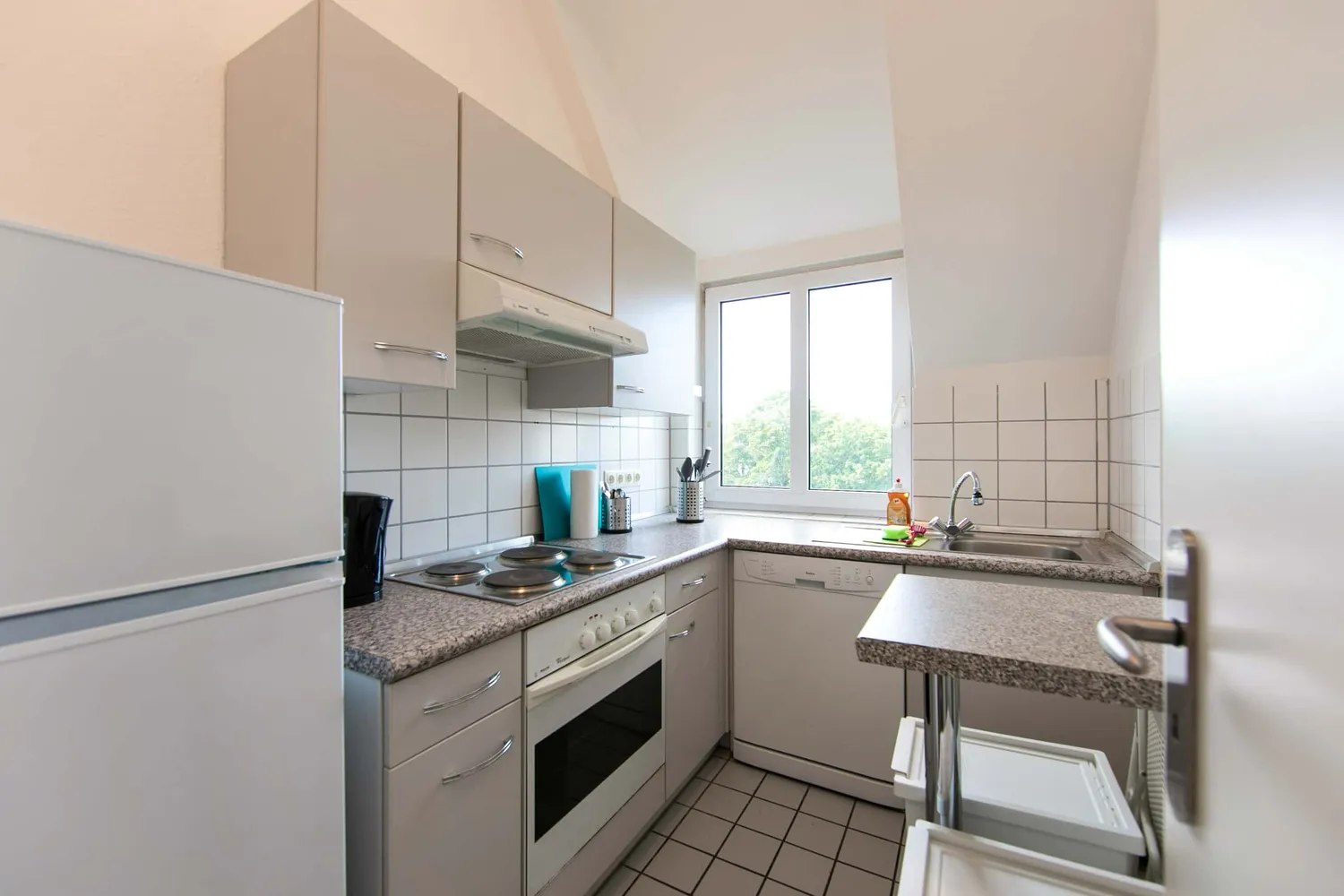 Shared room with 14 m² in Berlin – Photo 9