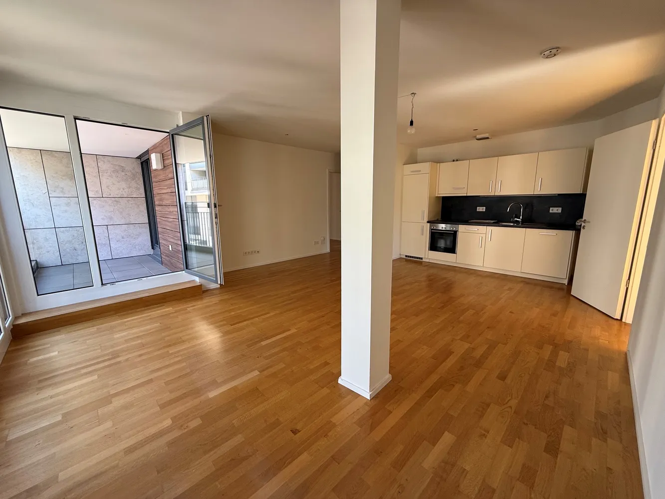 4 Zimmer Wohnung mit 94 m² in Stuttgart – Bild 3