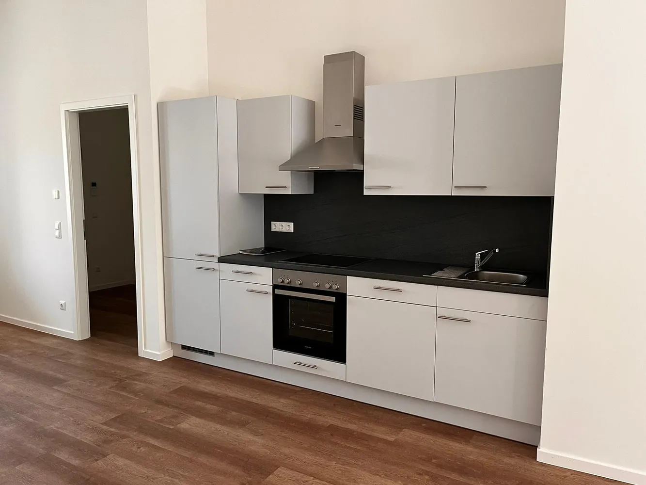 2 room apartment with 70 m² in Lübeck – Photo 4