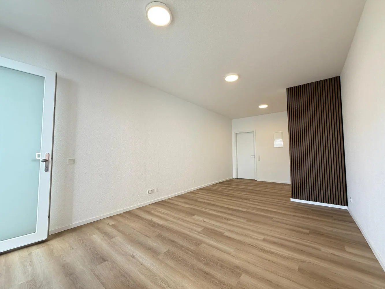 1 room apartment with 35 m² in Cologne – Photo 1
