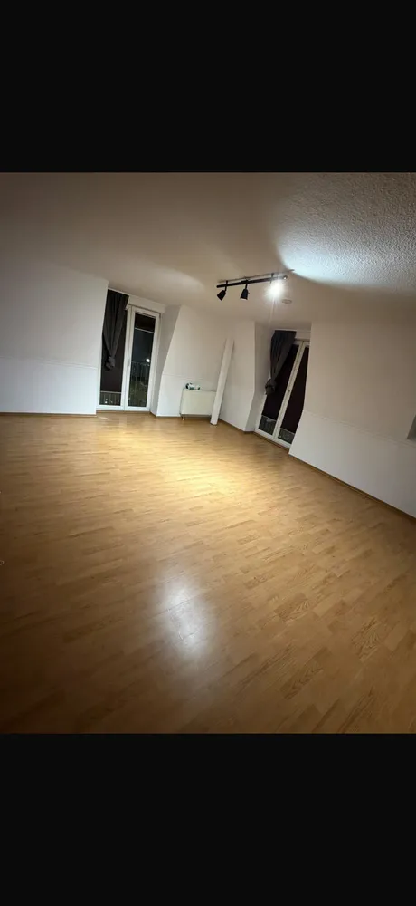 3 Zimmer Wohnung mit 110 m² in Neuss – Bild 1