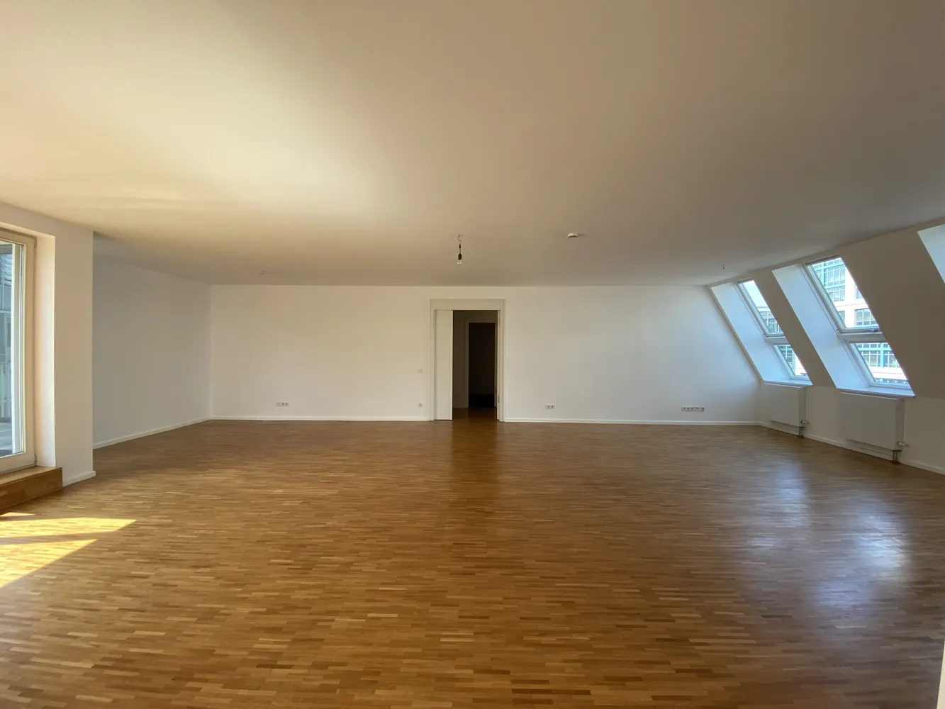 4 Zimmer Wohnung mit 205 m² in Berlin – Bild 3