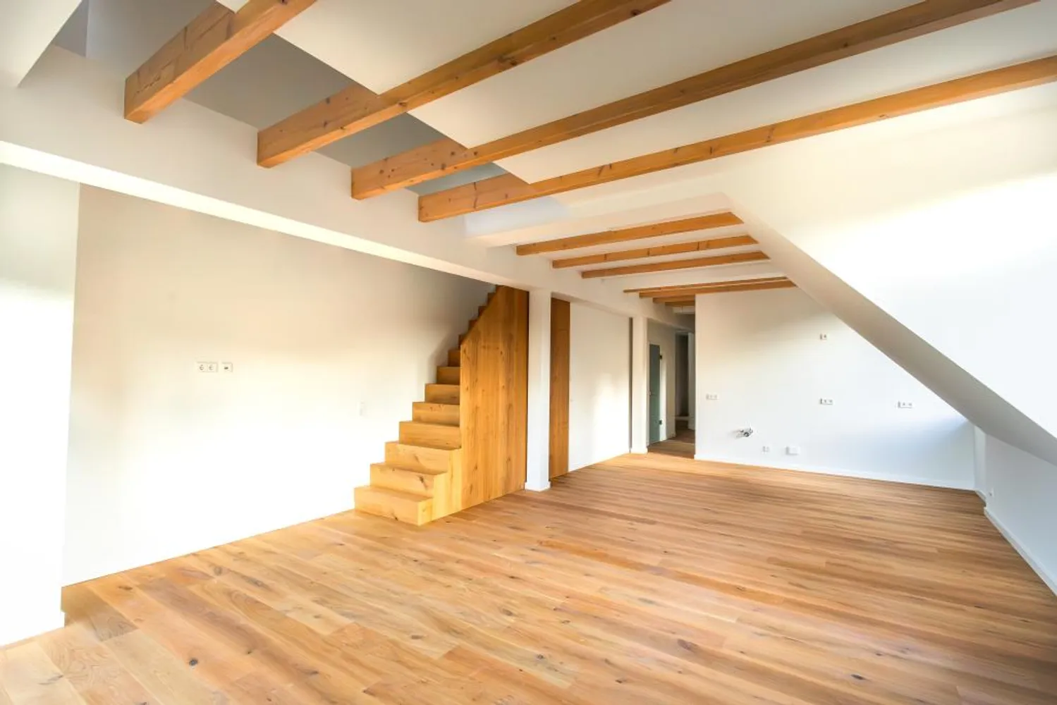 4 Zimmer Wohnung mit 139 m² in Gera – Bild 8